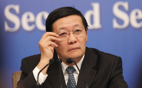 财政部长楼继伟"保基本"是优选目标